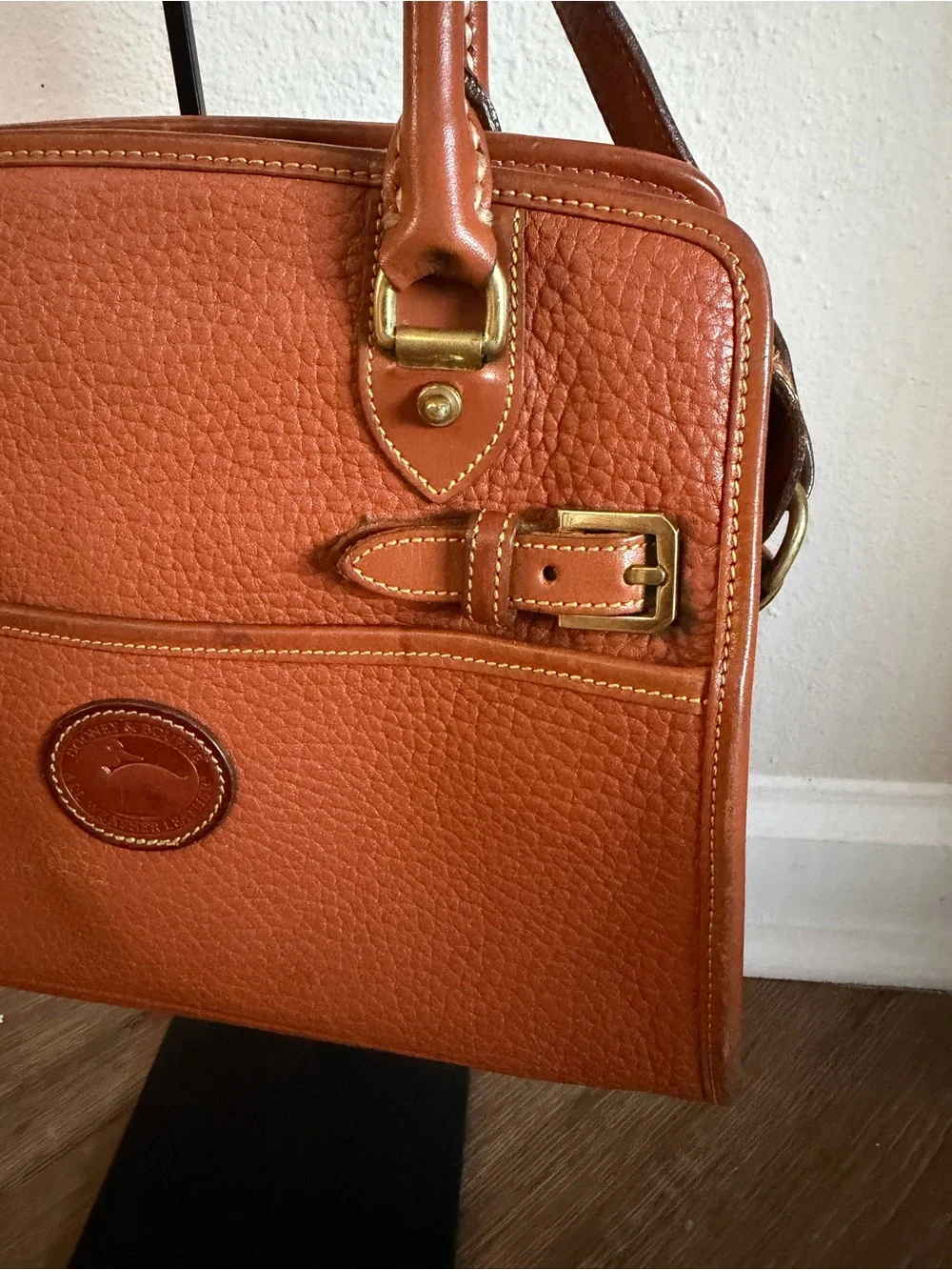 Dooney & Bourke vintage crossbody leather satchel 2Way